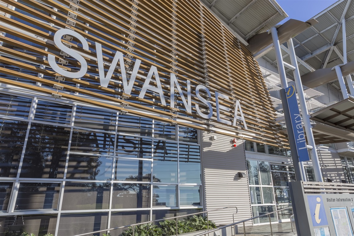 Swansea Library exterior 2016 (3).jpg